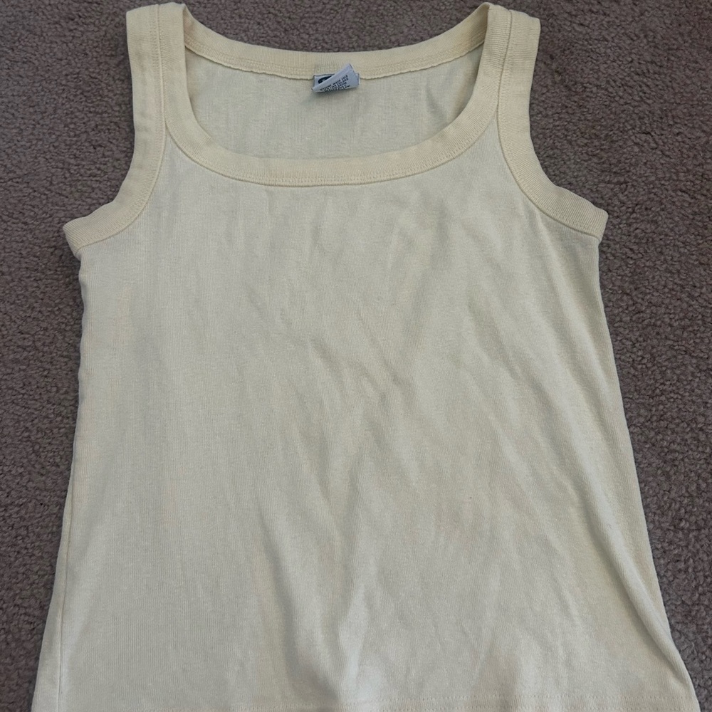 Old navy pastel yellow M tank top